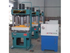 滕州龍泉弘業(yè)電子機(jī)械廠 專業(yè)生產(chǎn)四柱三梁液壓機(jī)、打包機(jī)與成型機(jī)的廠家直銷服務(wù)